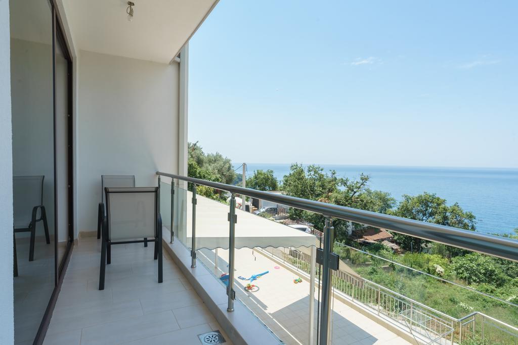 Apartment Superseaview Sutomore Eksteriør billede